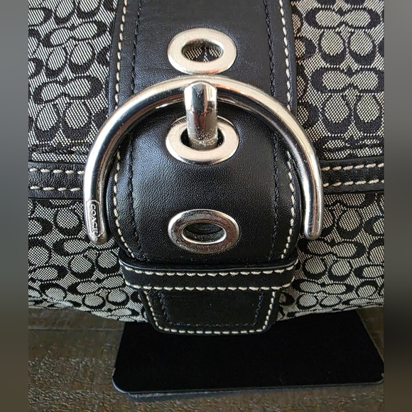 Coach SOHO Signature C Shoulder  Bag In Black 2007 - Picture 9 of 14